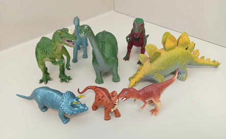 10365 & 11067 - Medium Dinosaurs